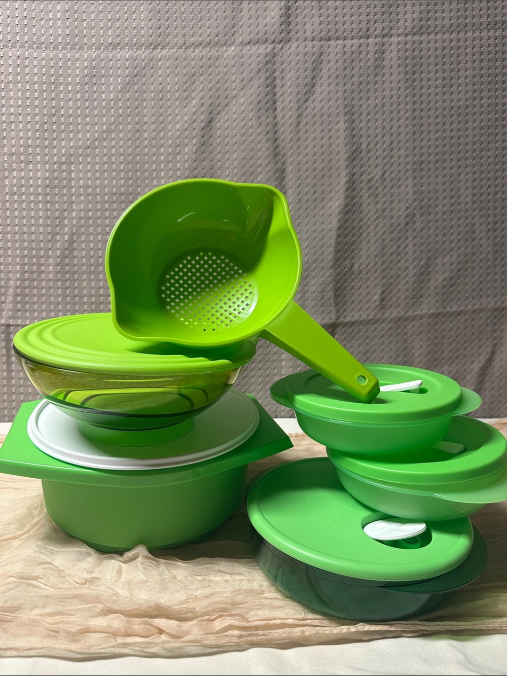 Tupperware Lime Green Prep and Storage Bowl Set with Strainer